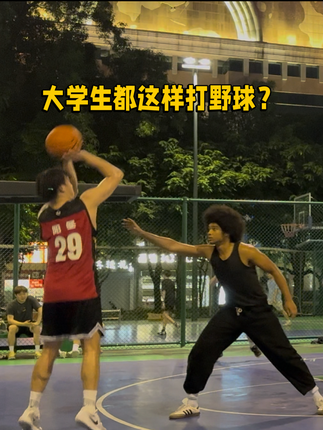 这哥们身体能力确实都还可以
身高,臂展,