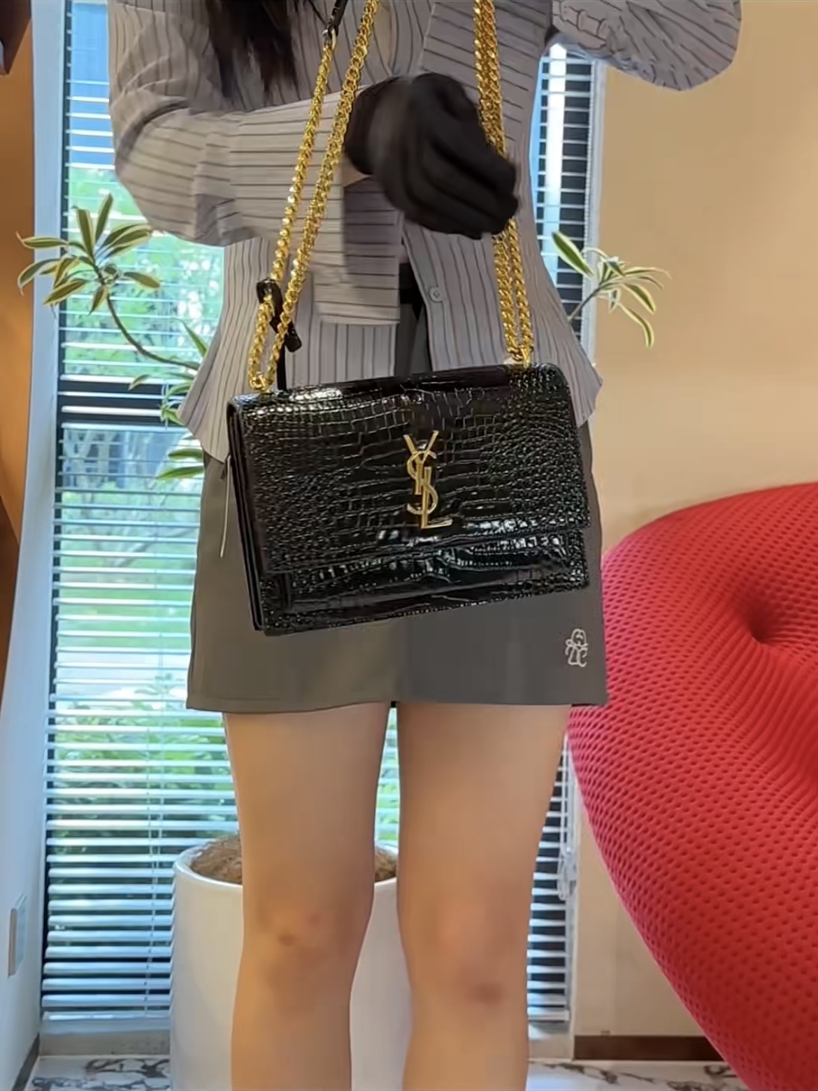 ysl的黑色金包包也太惊艳了