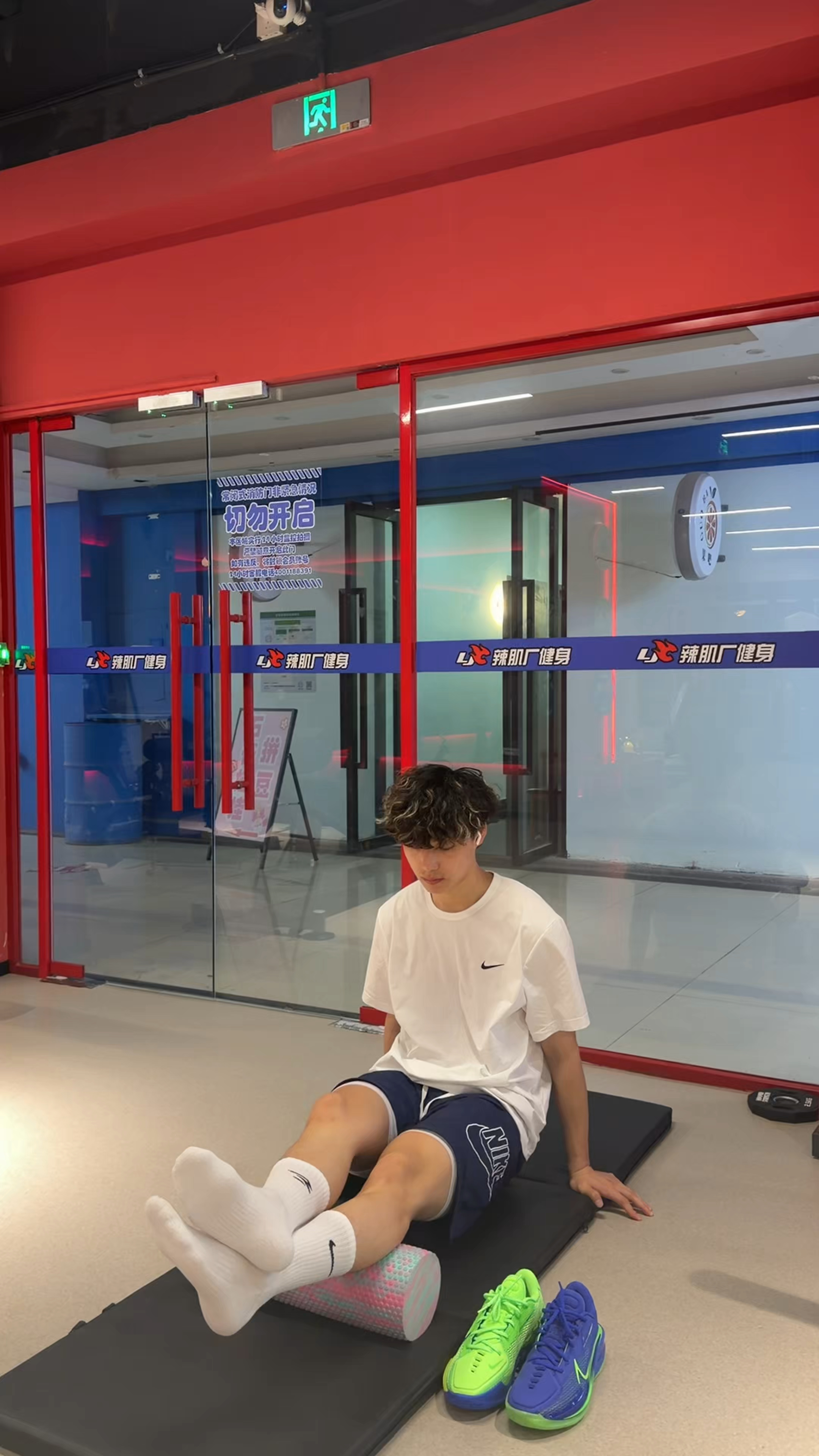 篮球男孩靠这一身美式穿搭太帅了吧