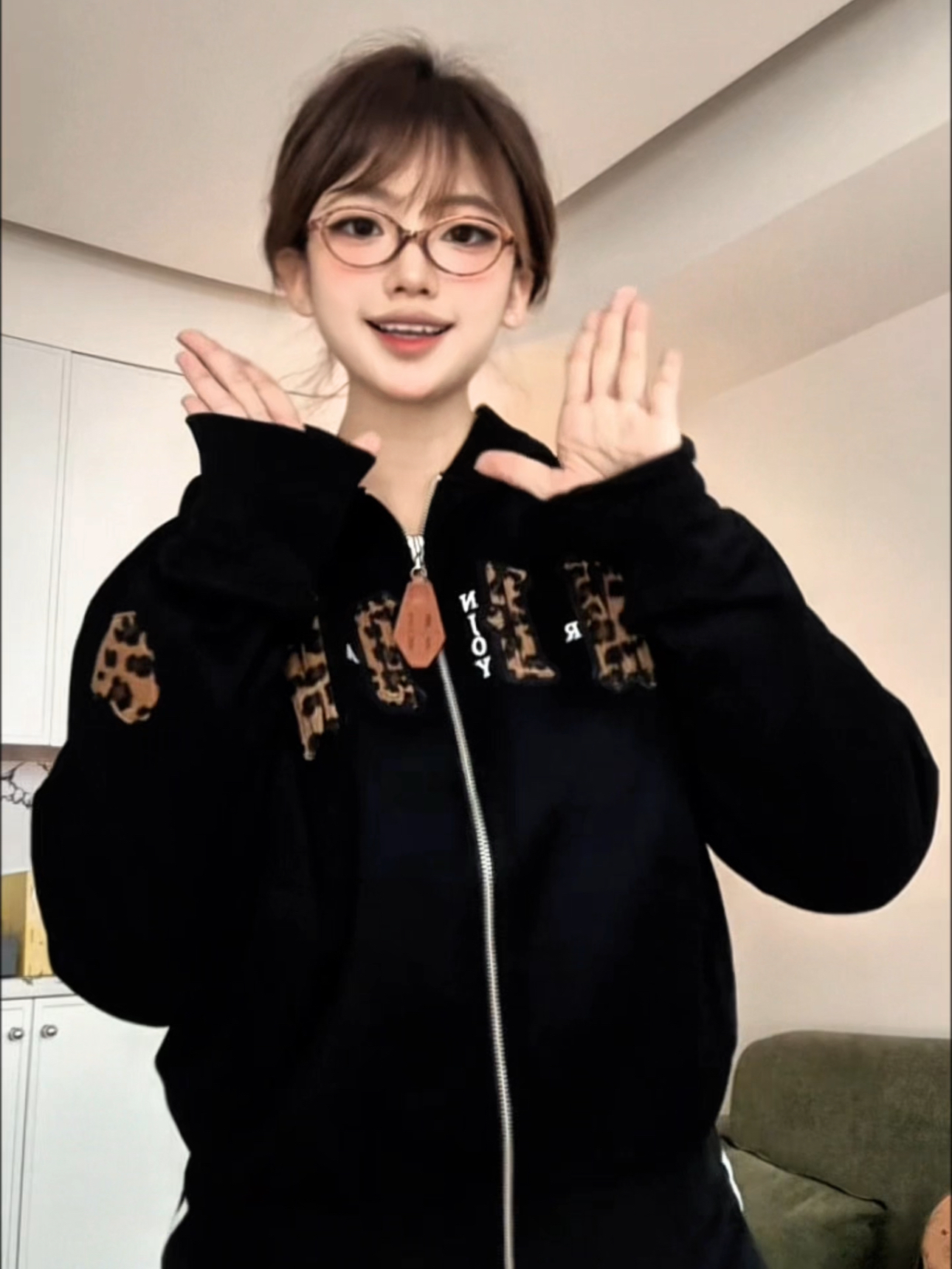 复古氛围感拉满✨黑底豹纹狠狠戳中我🐆