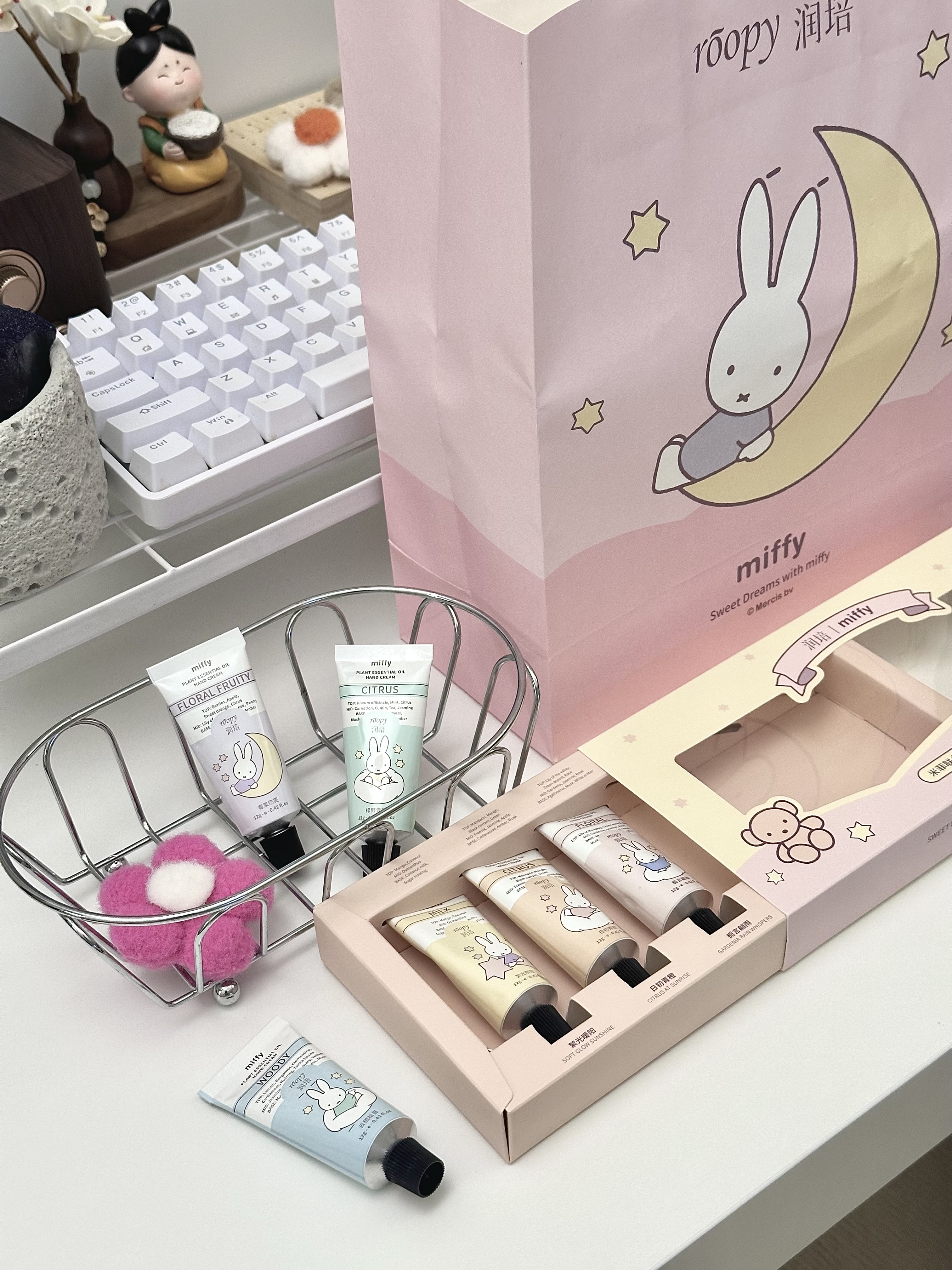 ₊⁺♡̶♡̶♡̶₊⁺    挖到了敲级哇塞的香氛护手霜～