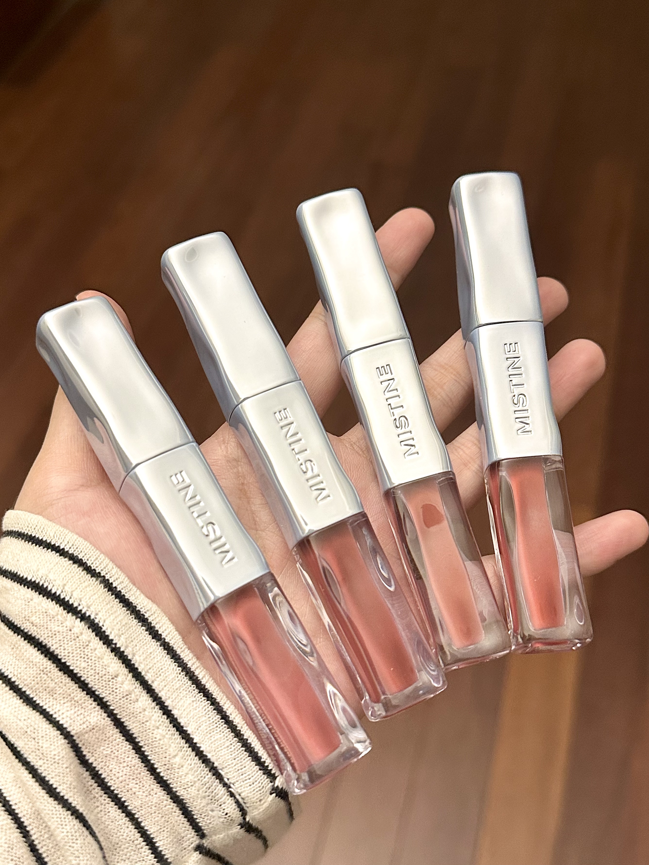 黄皮天菜!清透嘟嘟唇焊在嘴上👄