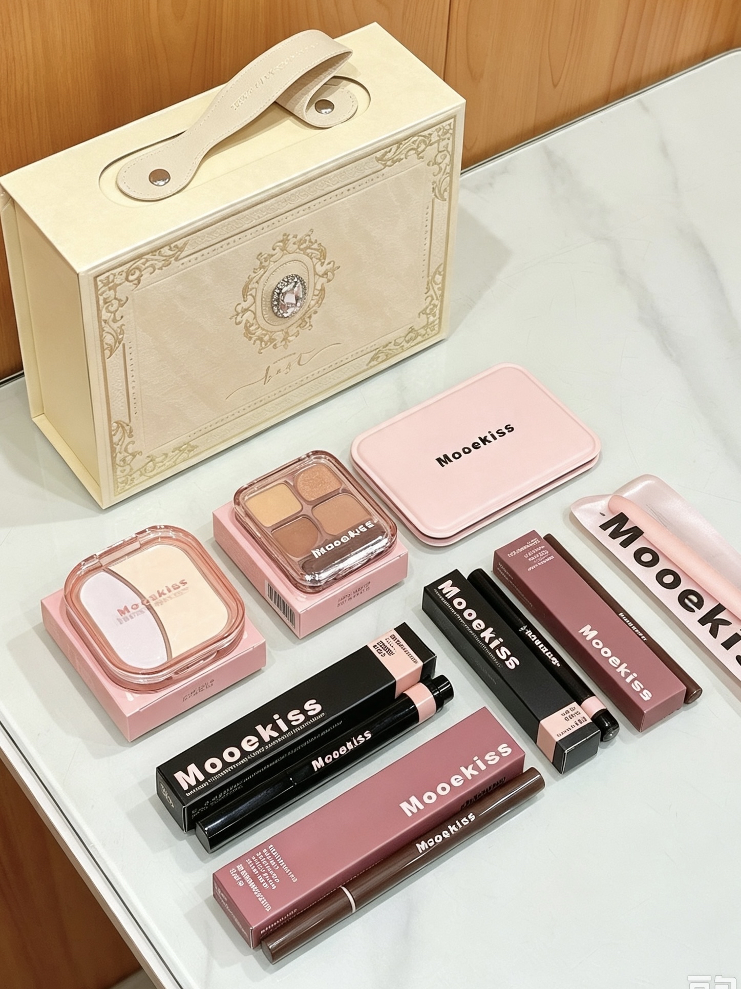 送礼选这套！Mooekiss为你摘星彩妆礼盒✨