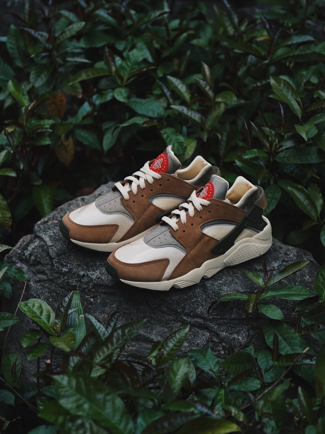 Air Huarache 由 Nike 