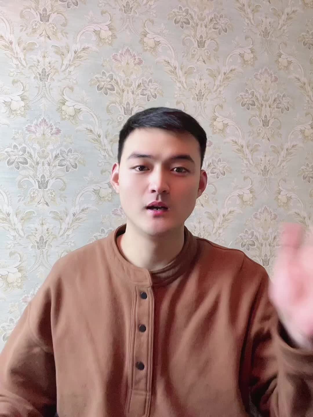 酷似黑龙虾