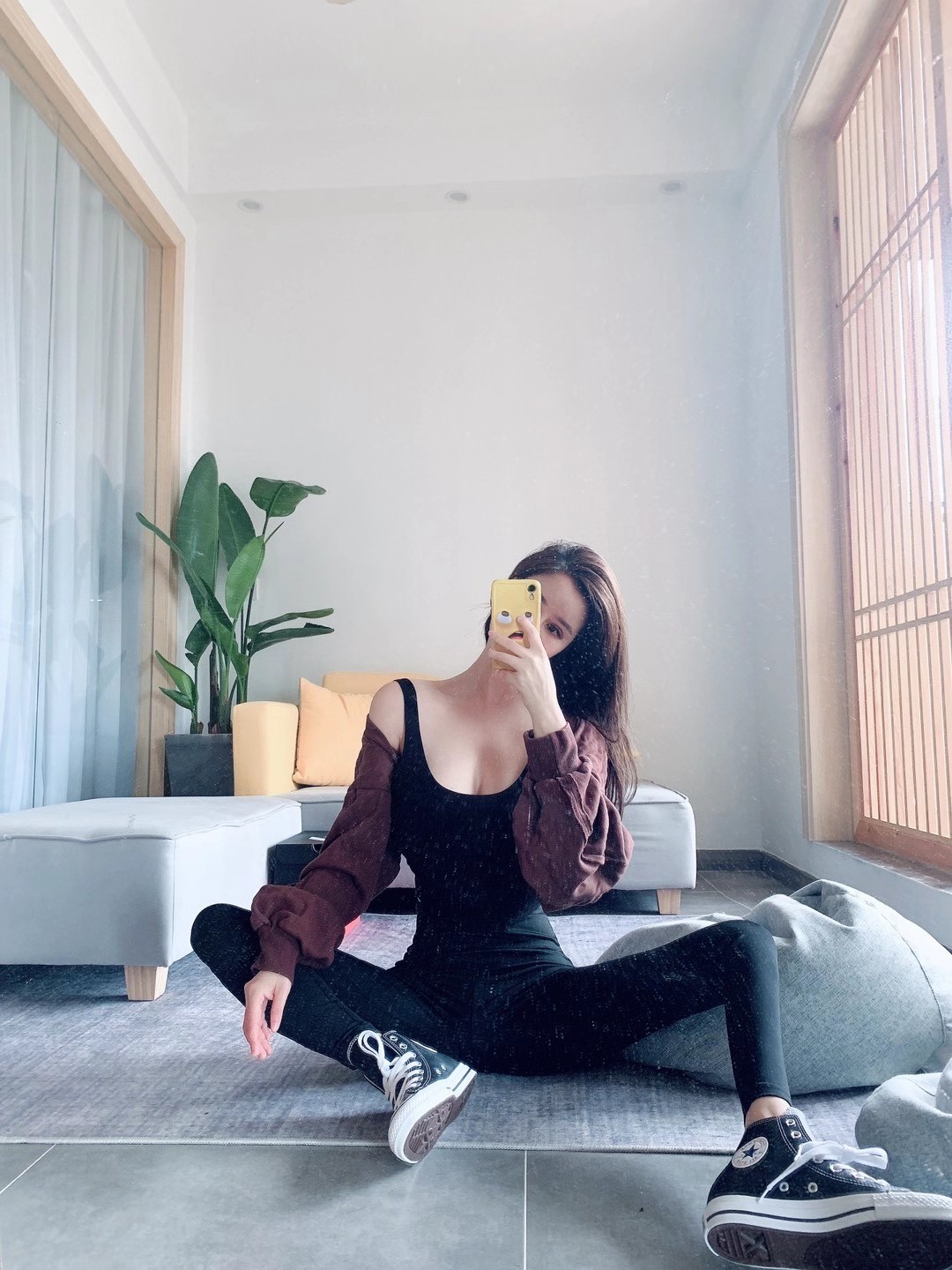 秋天来了，挑一双匡威百搭黑白款
😄上脚体