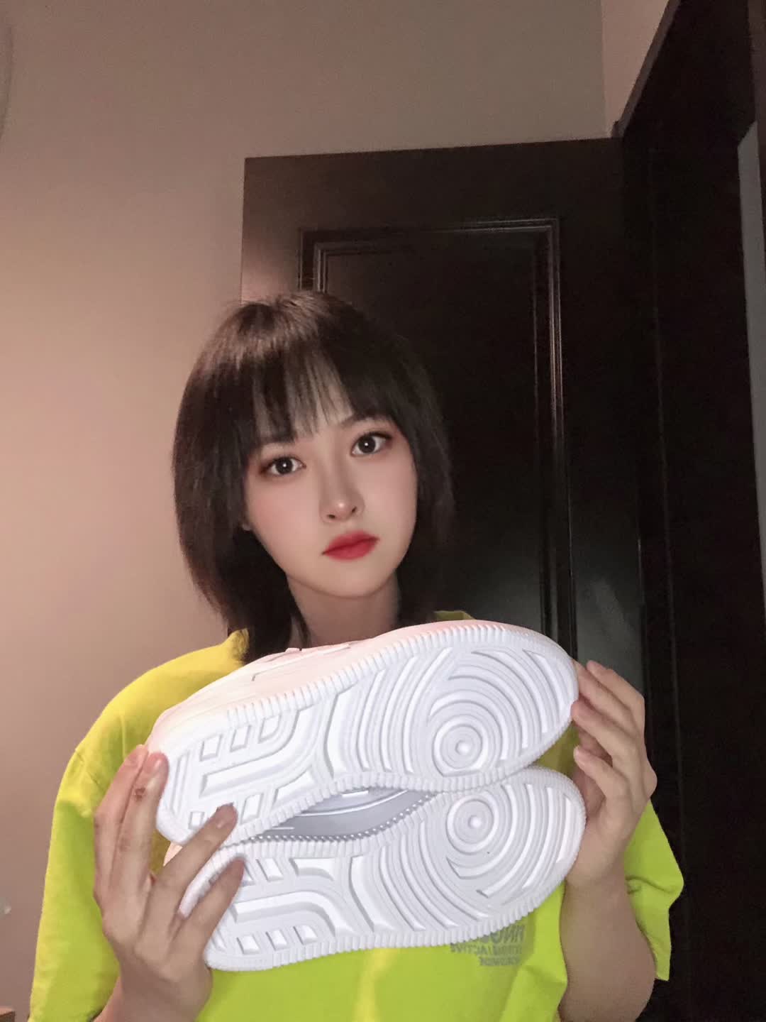 越简单越好看❗️你不知道的100元小白鞋