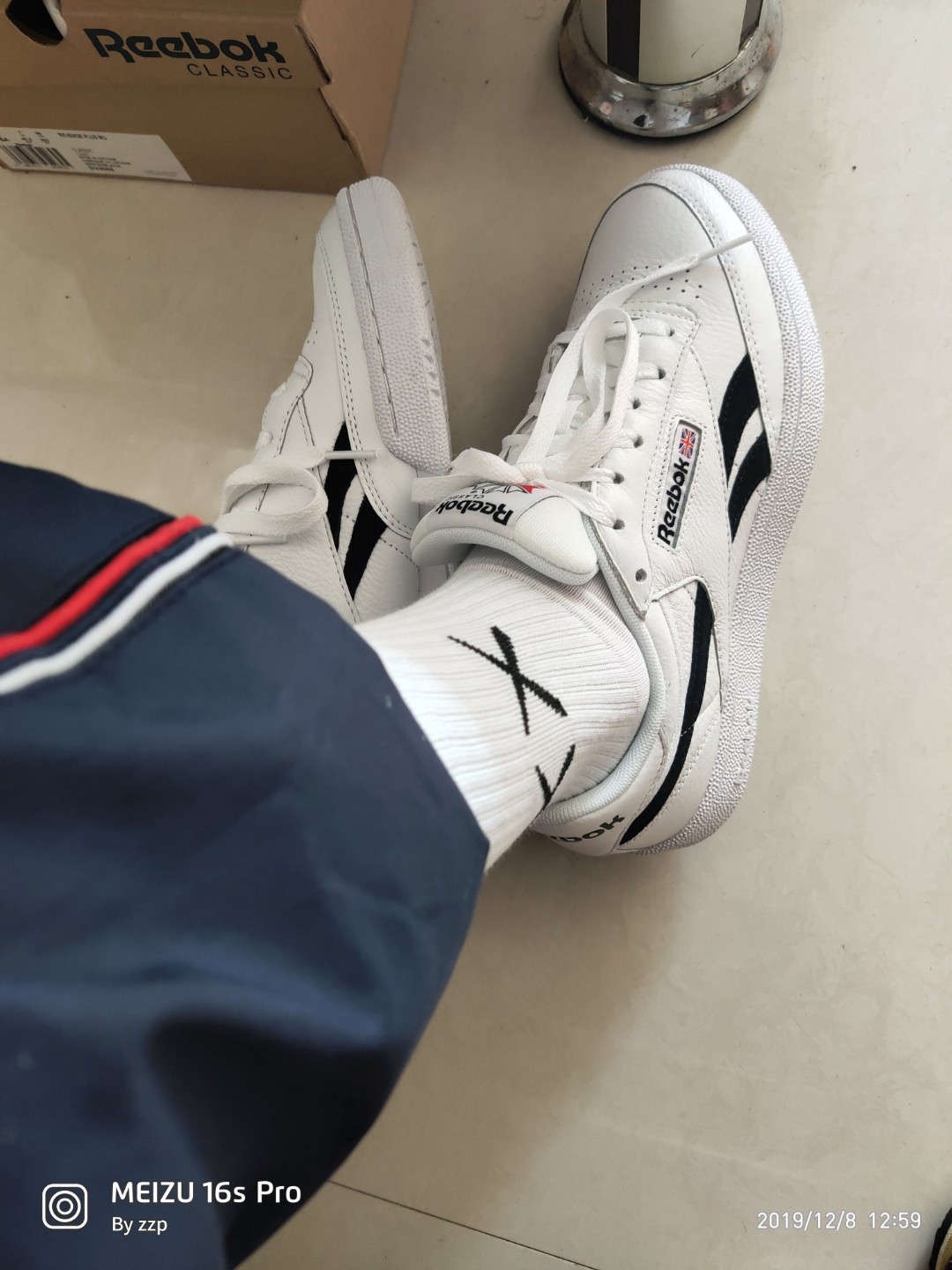 Reebok  黑白相当不错呀
