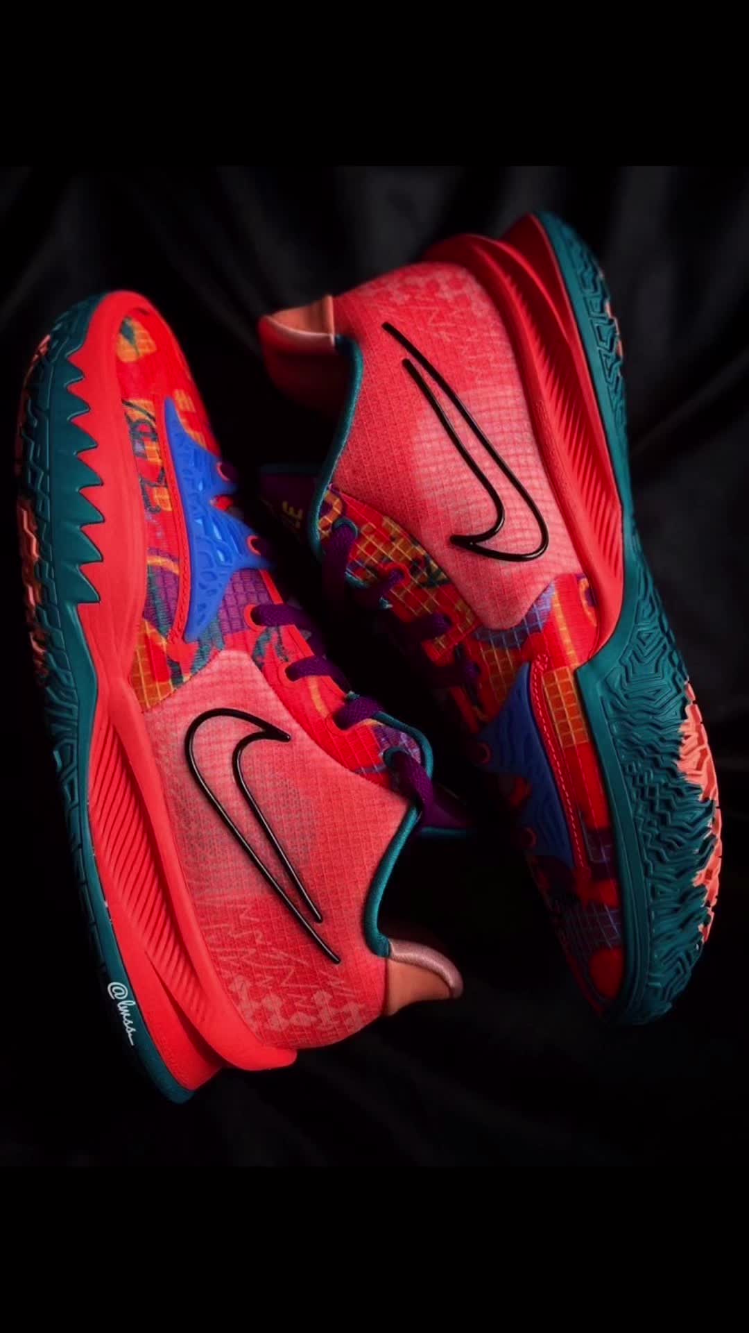 Kyrie Low 4 EP "1 World 1 People" 视频分享