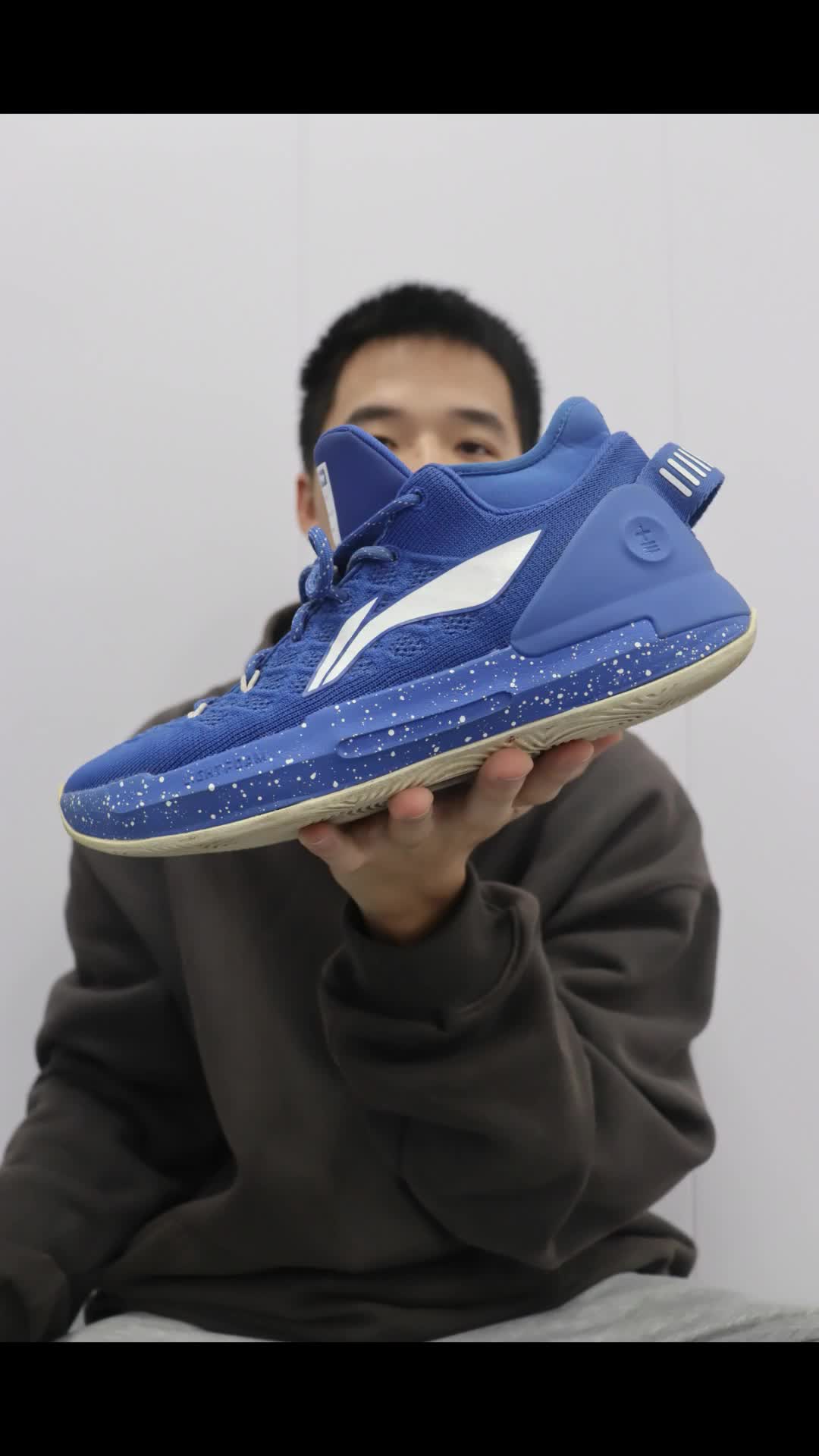 轻体重后卫实战好鞋，驭帅十三low
