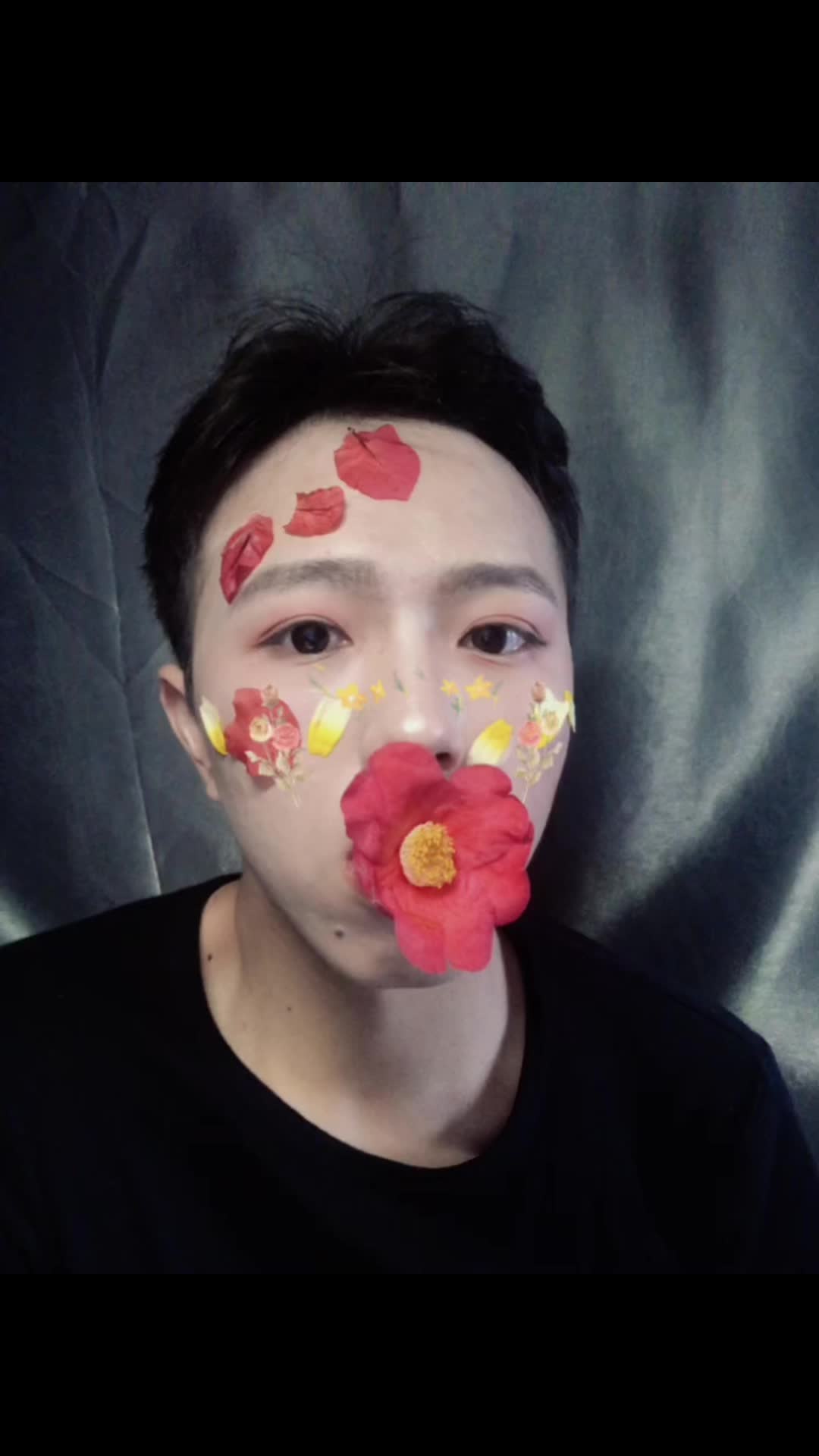 春季花朵妆打造