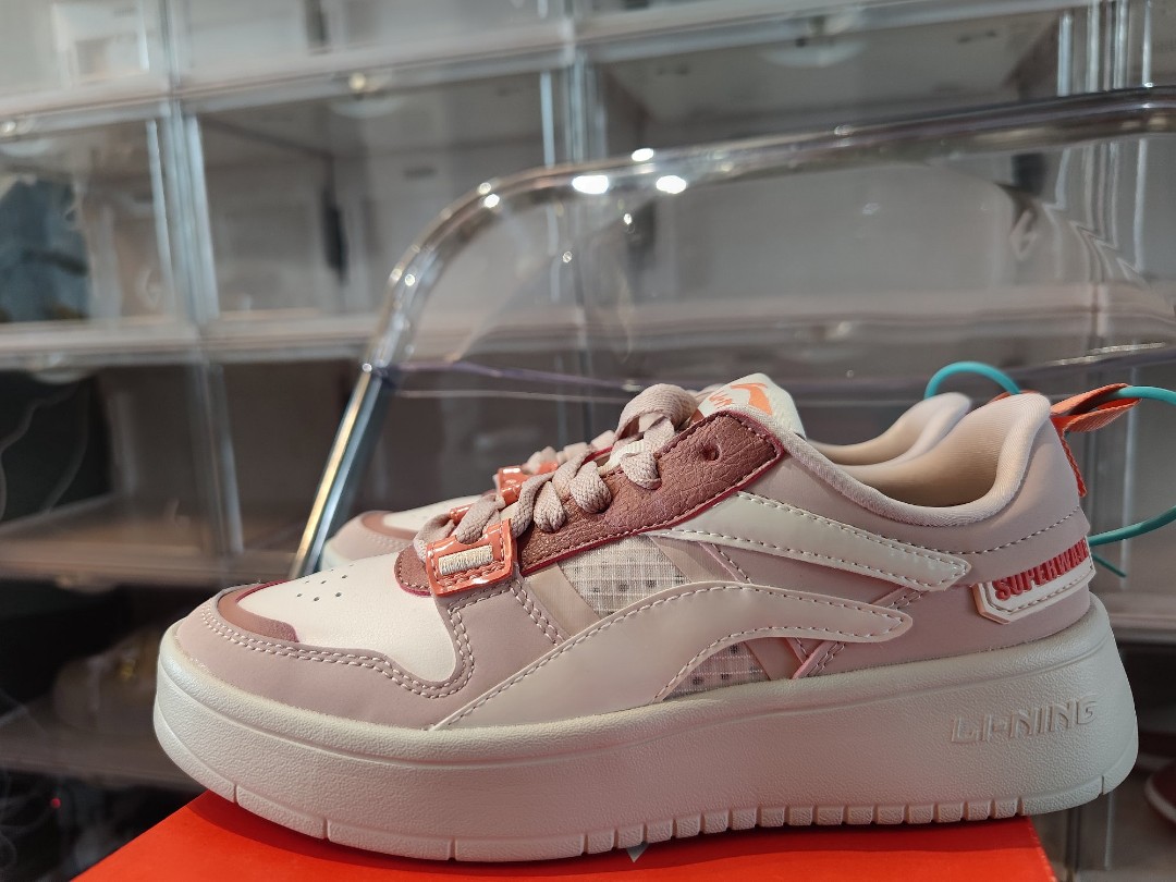 👟鞋款名称
LiNing李宁 惟吾 Su