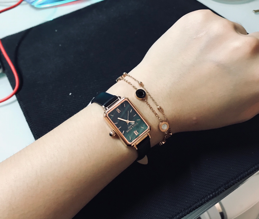 八百年没戴过⌚️的人香了 好不容易换上了