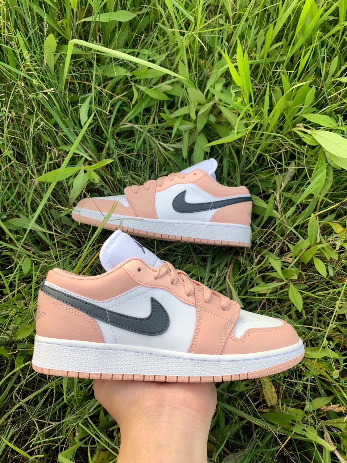 👟 今天给大家分享一双甜妹百搭款鞋子 A