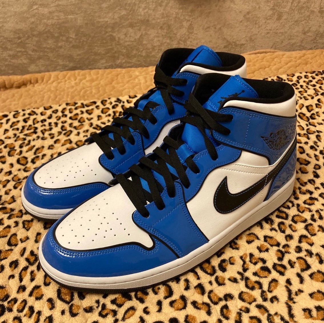 Air Jordan 1 mid sig