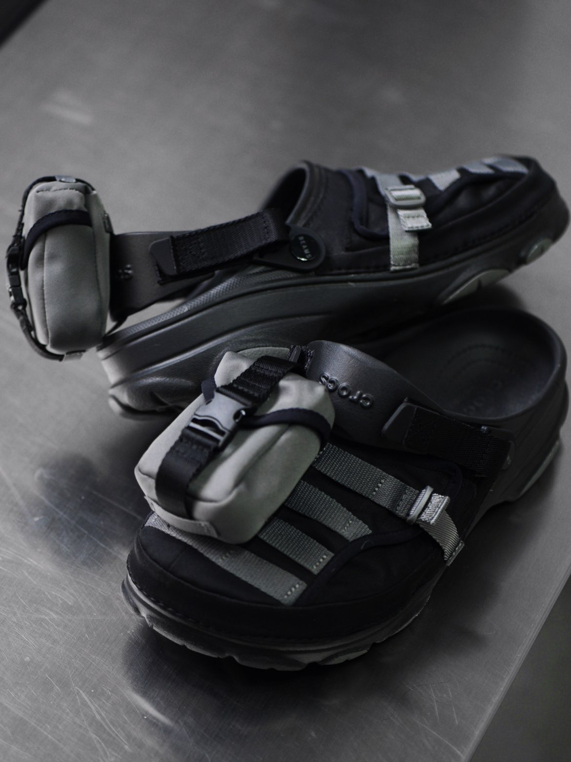 Crocs x Beams 以 Clas