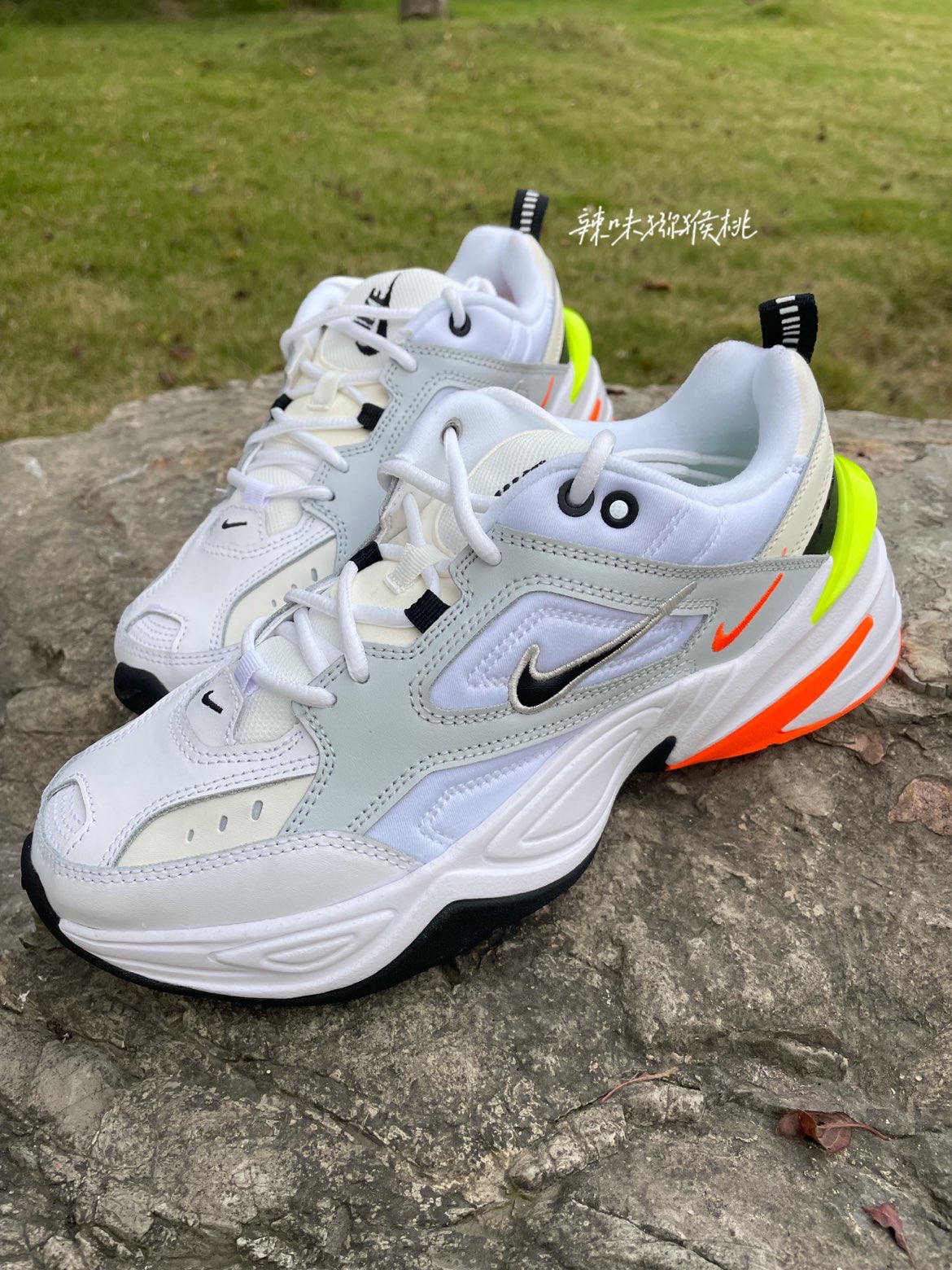 🍓：Nike M2K Tekno白橙黄男
