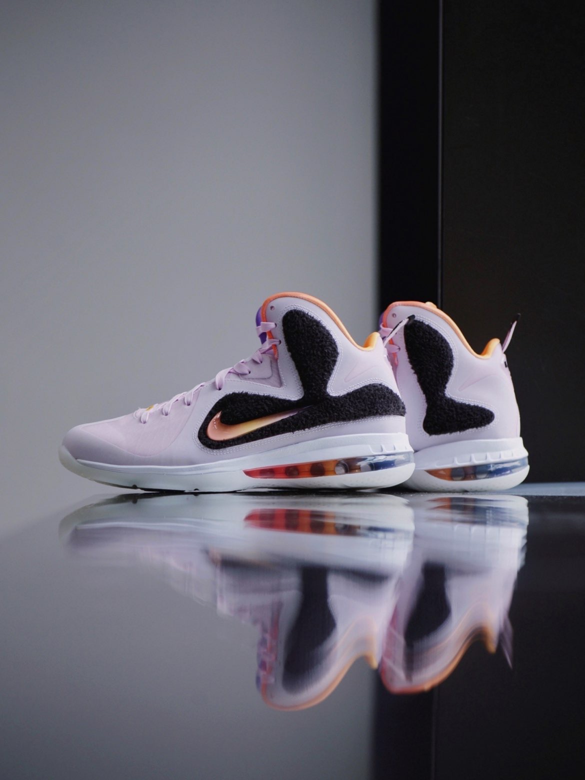 此番将迎来全新配色 Nike LeBro