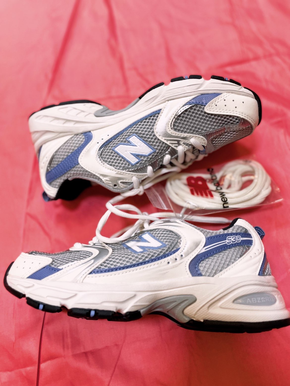 👟：New Balance 530钢蓝
