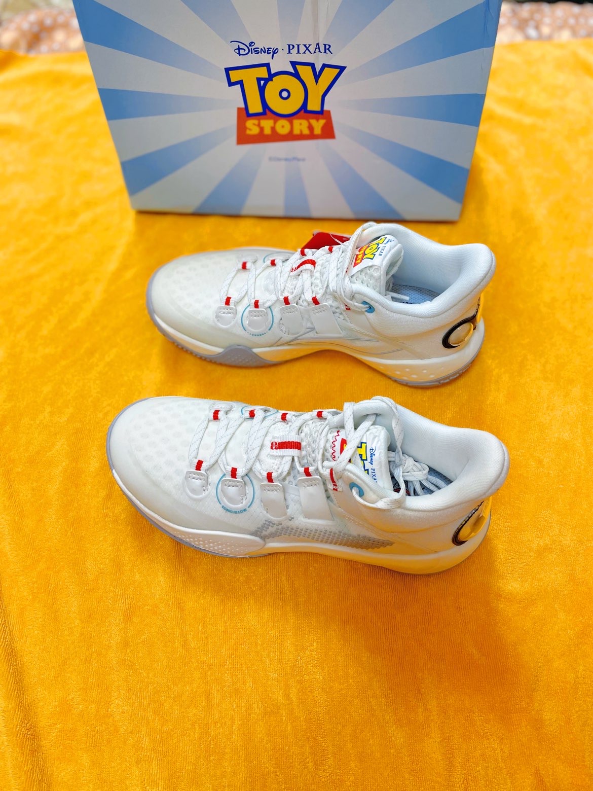 👟：Disney迪士尼 x LiNing