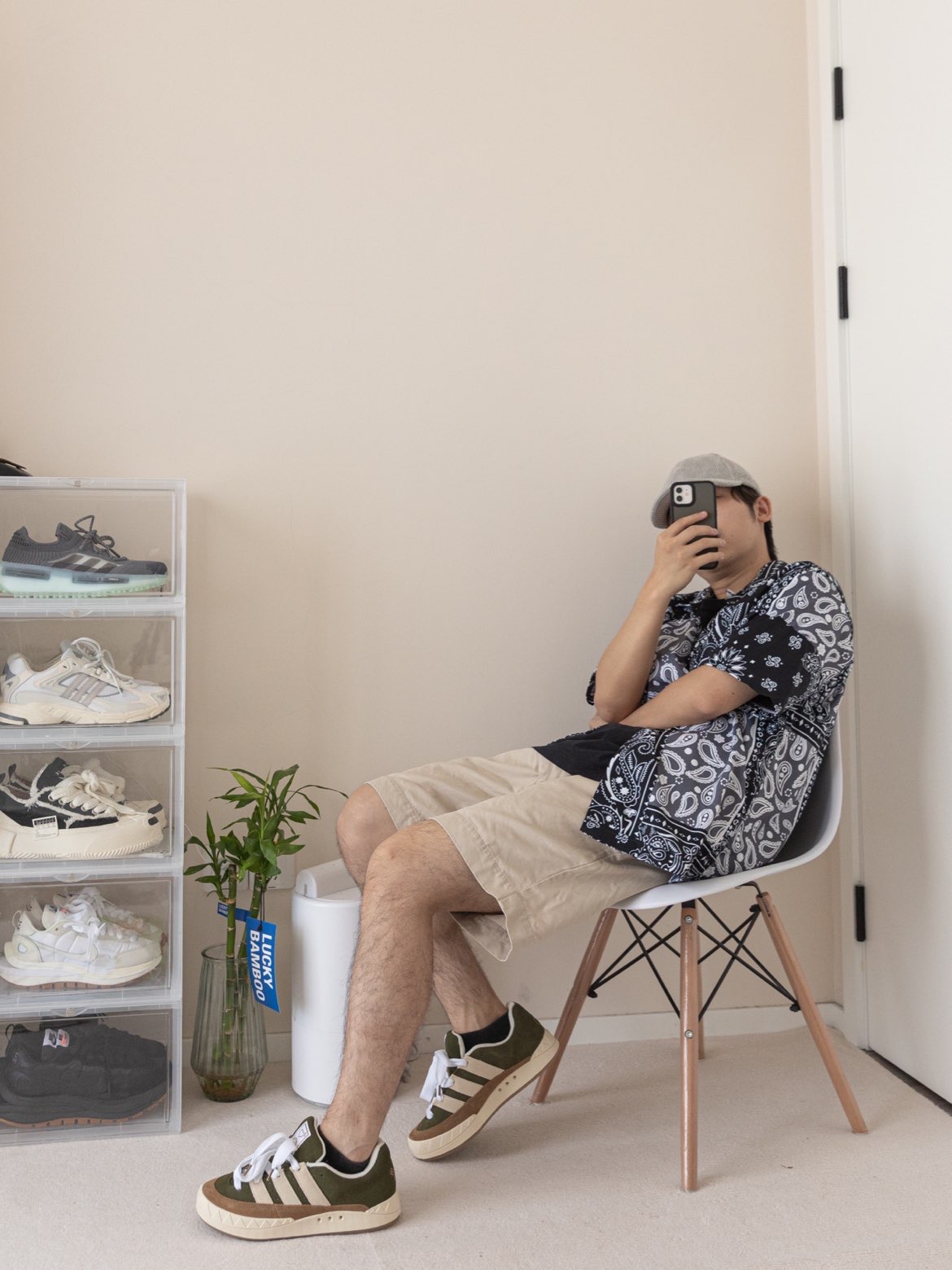 去咖啡店怎样才能chill起来？肯定就是