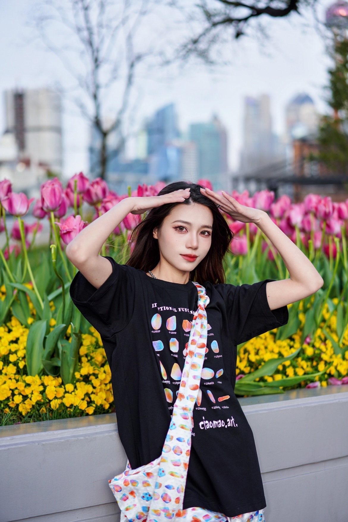 🎨𝐇𝐢 𝐇𝐢 彩色小𝐘𝐮上线❕
不知道大