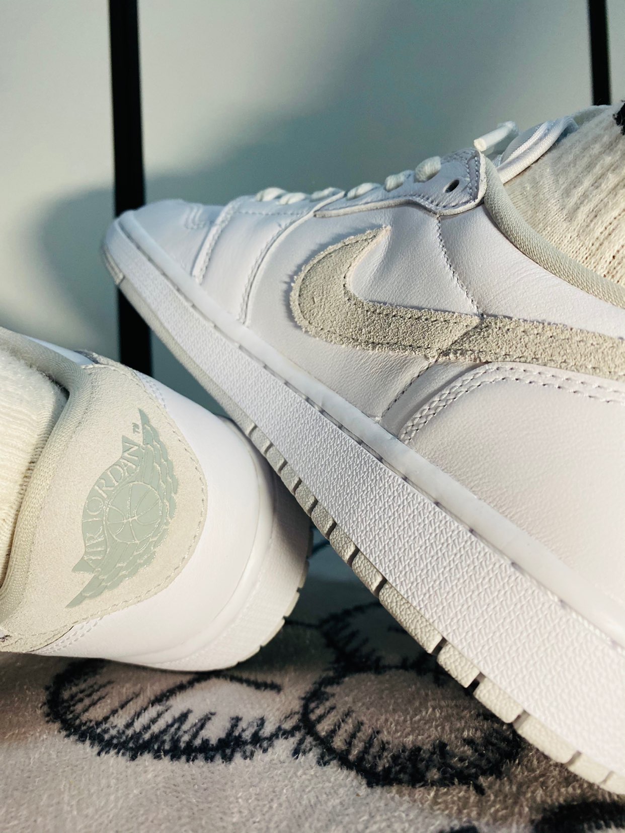 💞球鞋名称；
Air Jordan 1 