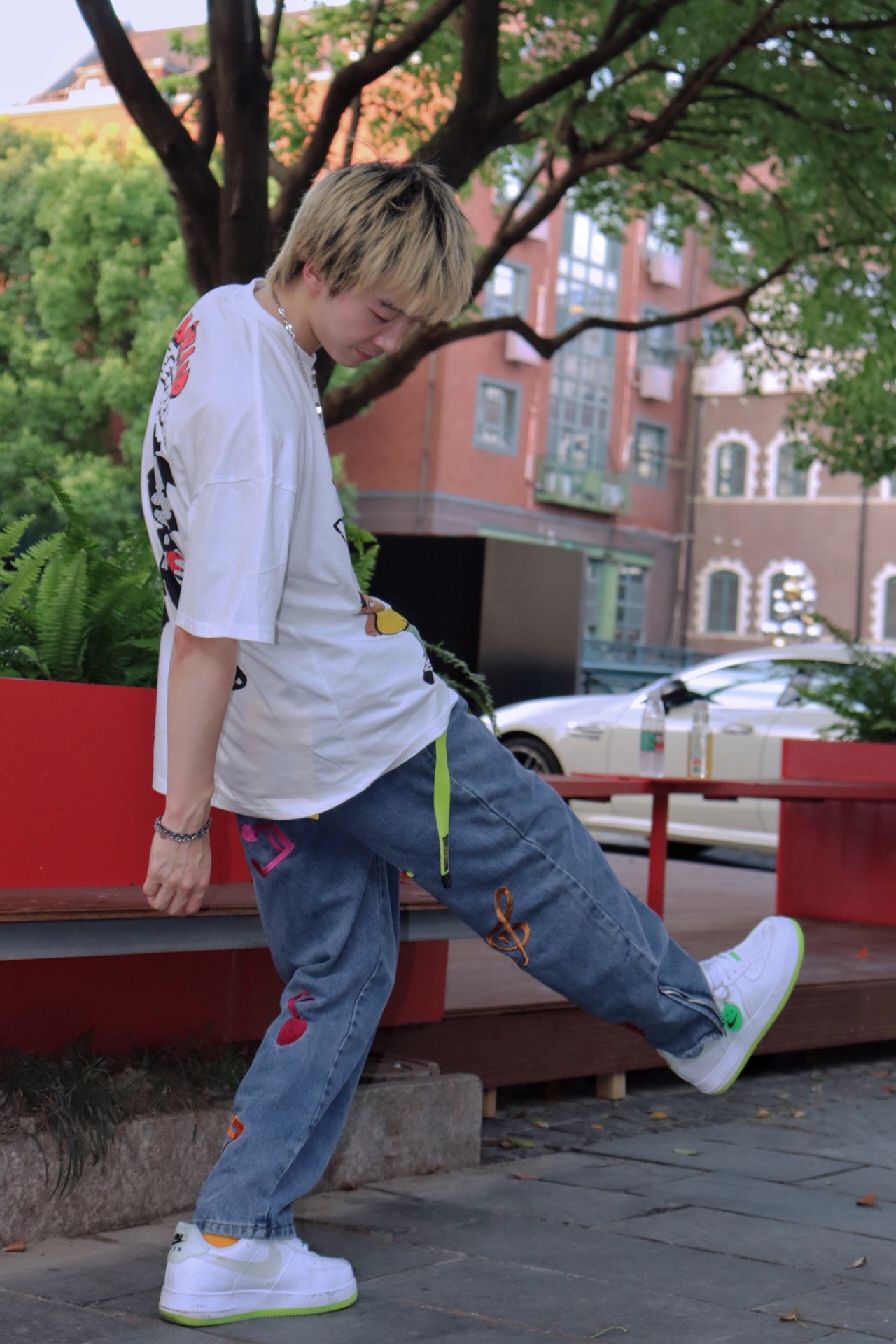 👔衣服：MZ STUDIO
👖裤子：LE