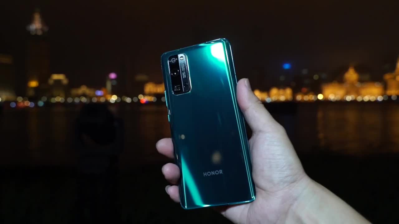 教你如何用荣耀30Pro记录美丽的夜上海
