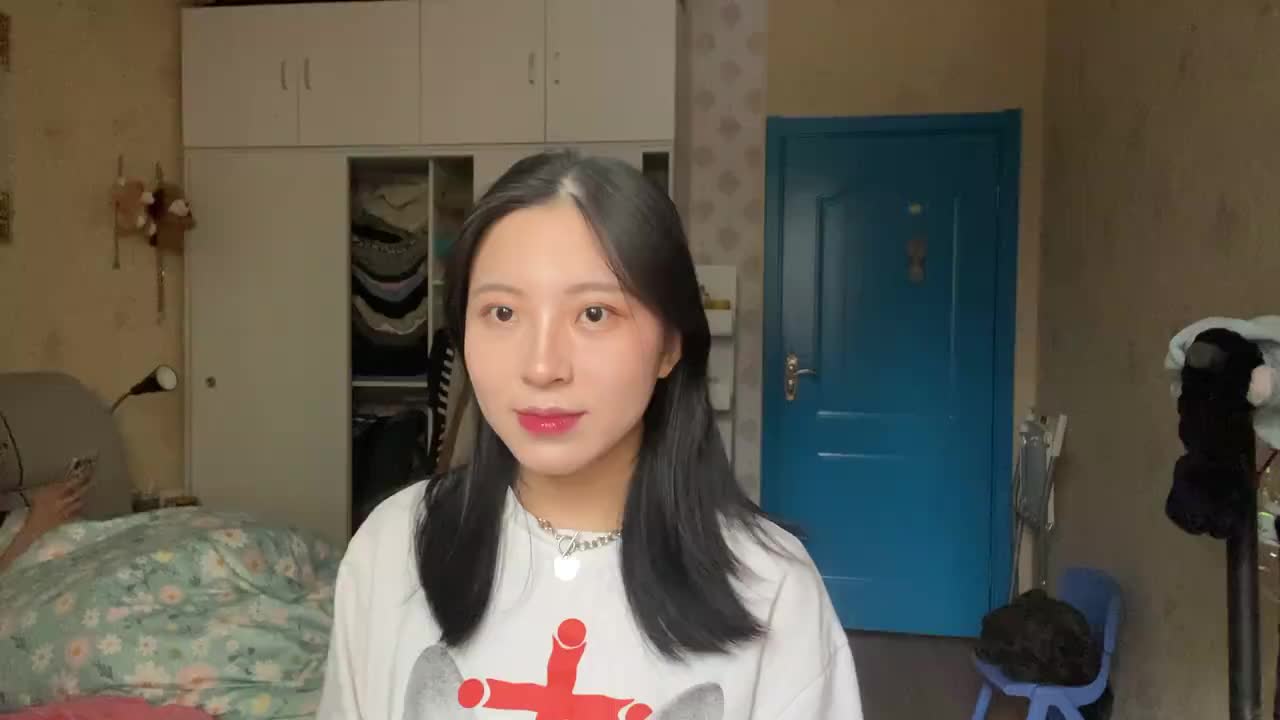 开箱vlog 鳗鱼的小型彩妆开箱🤩