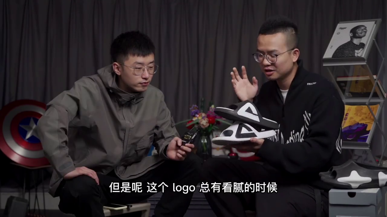 日常分享：
作为运动拖鞋的重度用户，简单