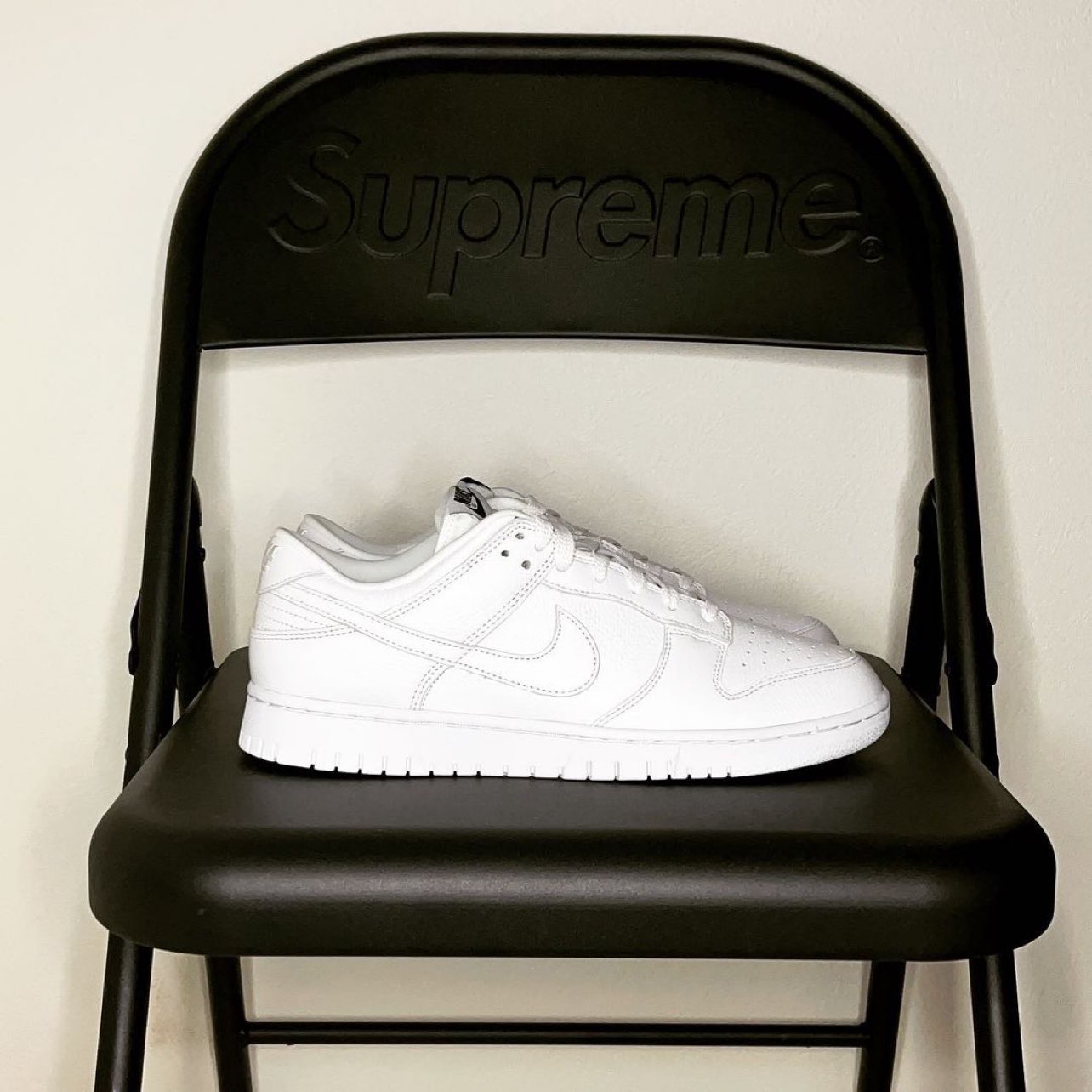 Dunk Low 纯白配色实物曝光啦✔️