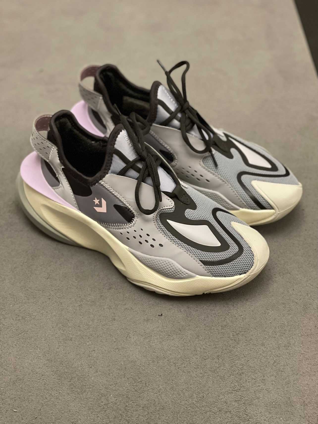 699的价格还算不错 颜值也挺不错 放着