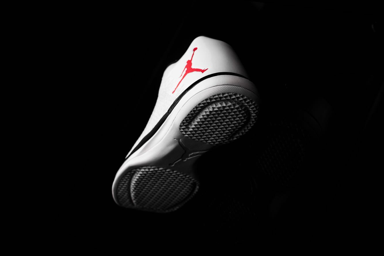 前面的一系列铺垫只为这个主角:aj31 