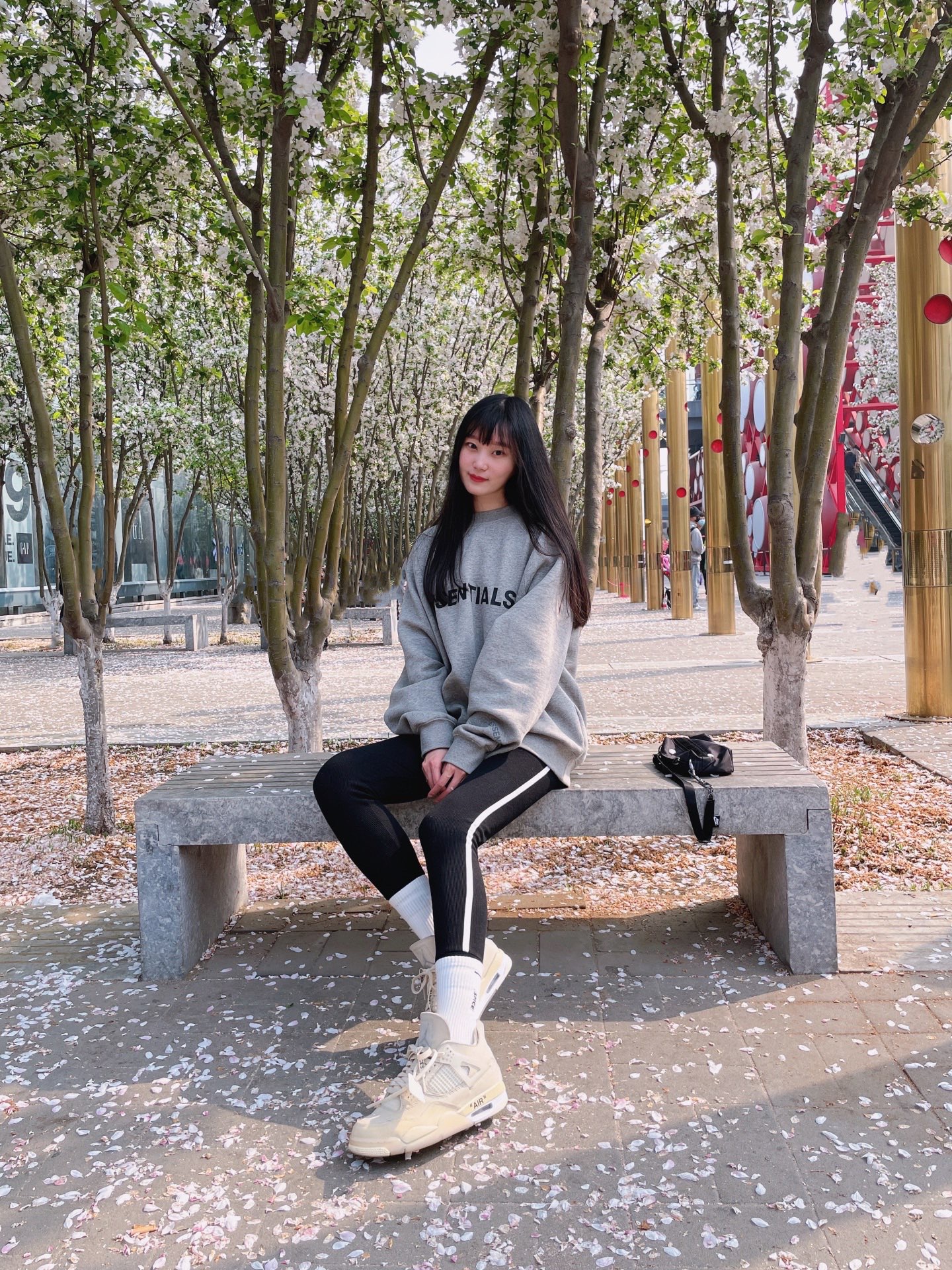 🧍🏻‍♀️170 51 卫衣M
卫衣#F
