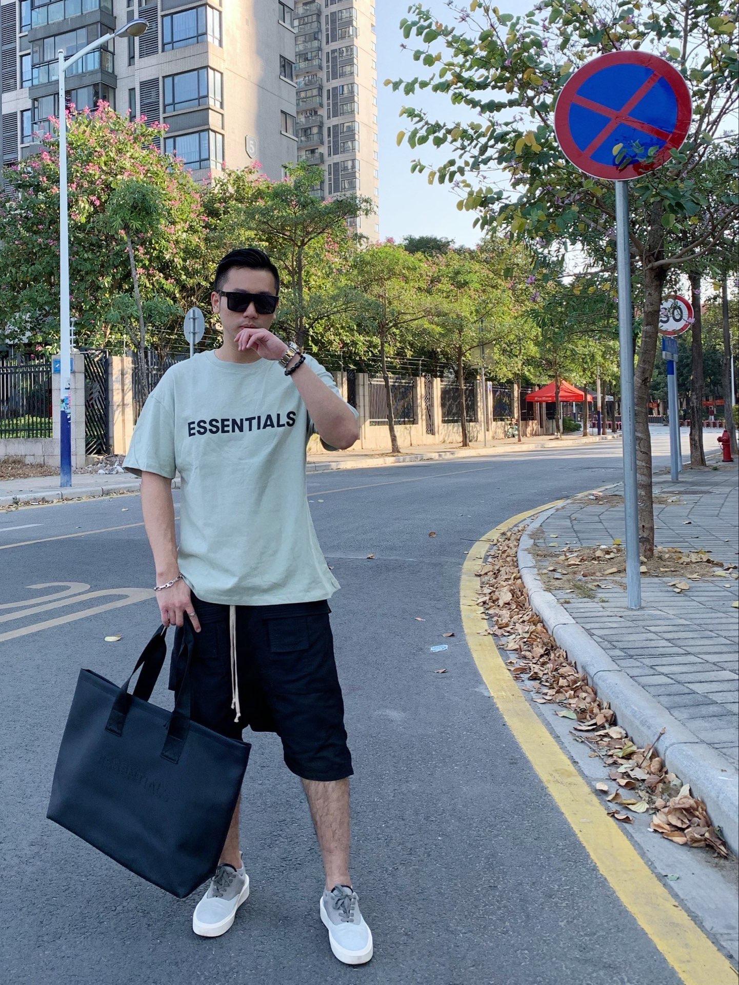 OOTD｜全黑色系Essentials 