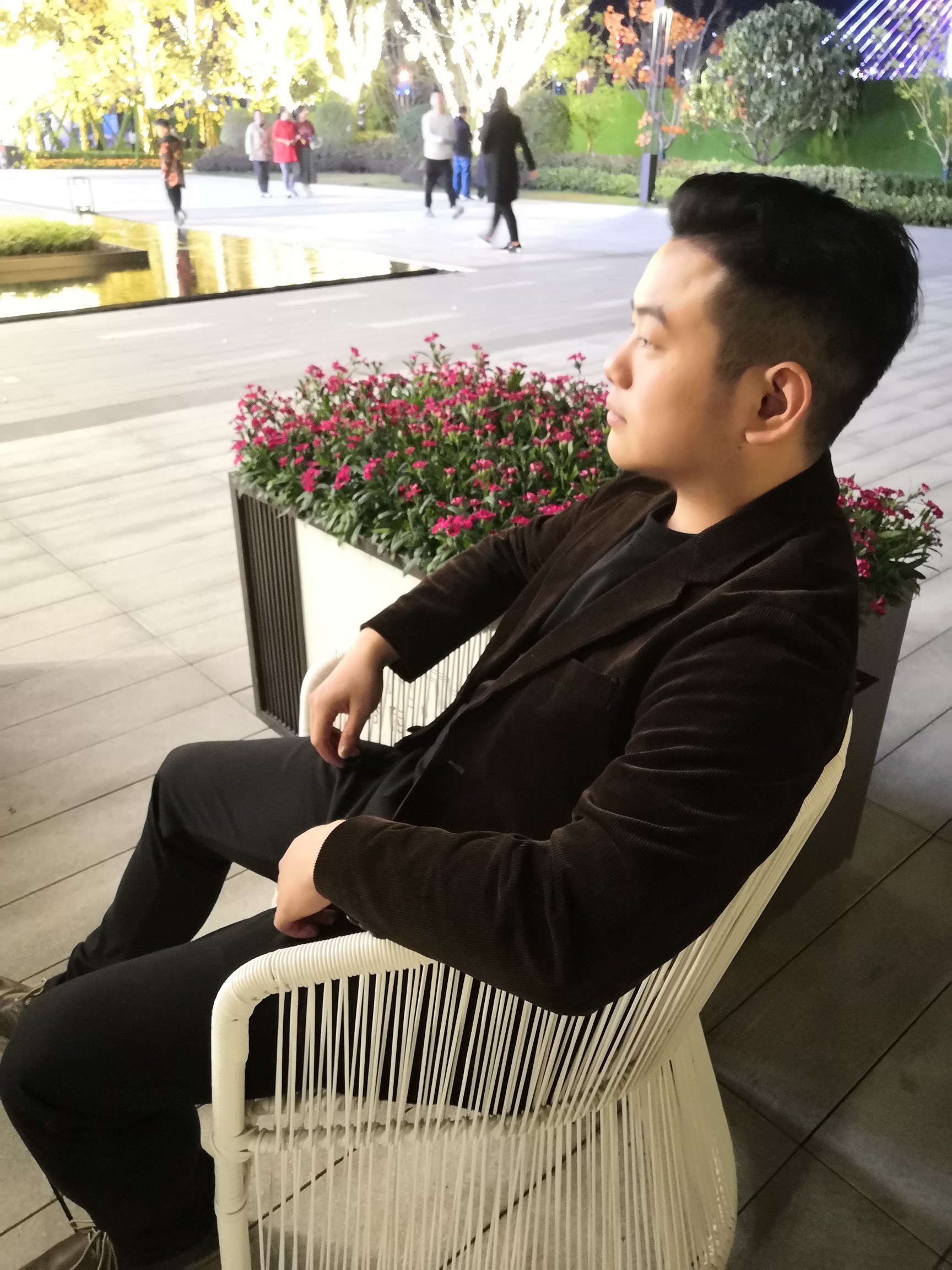 材质特性：比较不错的灯芯绒 尺码推荐：身