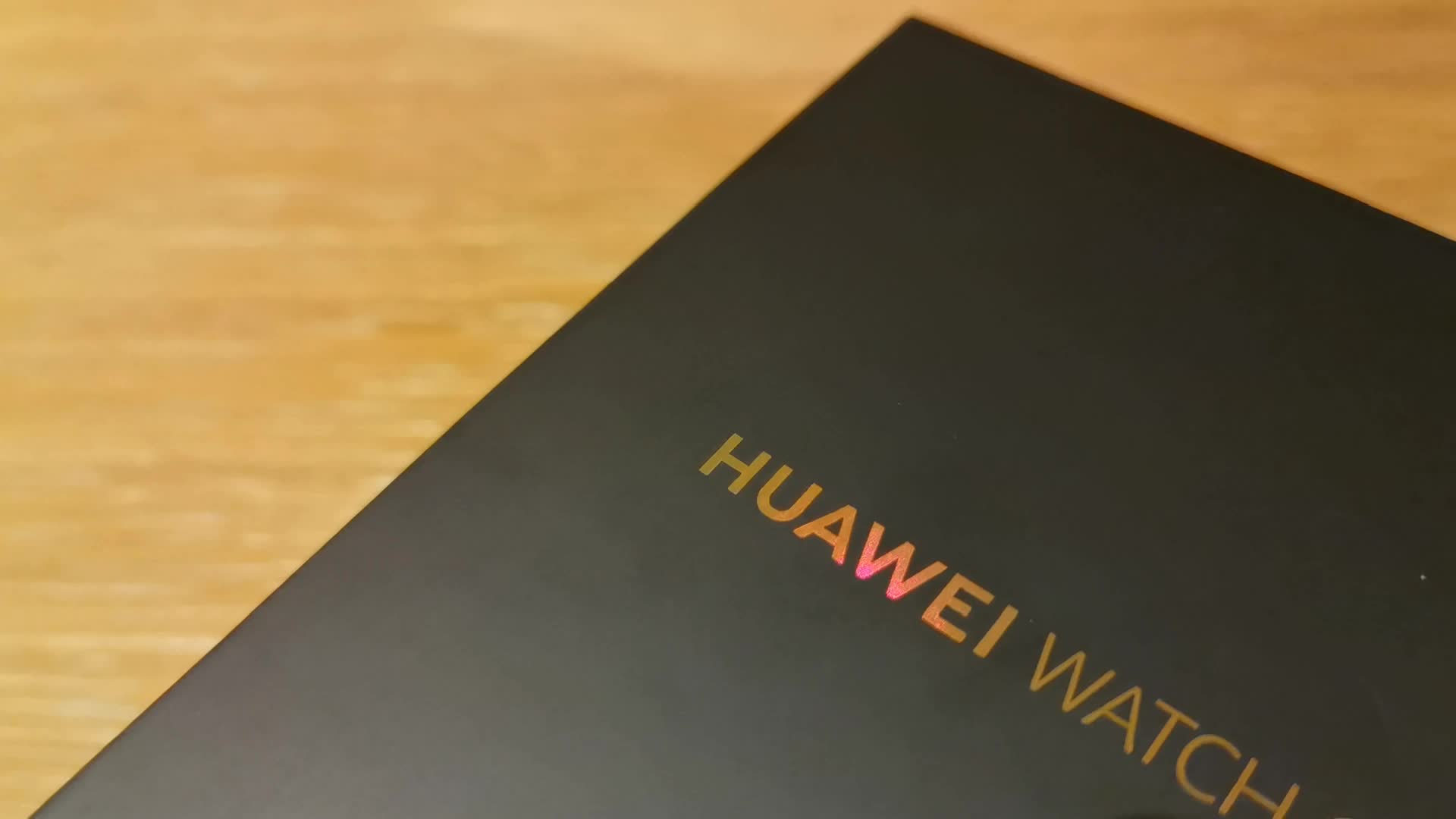 【华为WatchGT3 首发上手】专业运动健康和超长续航的时尚王者