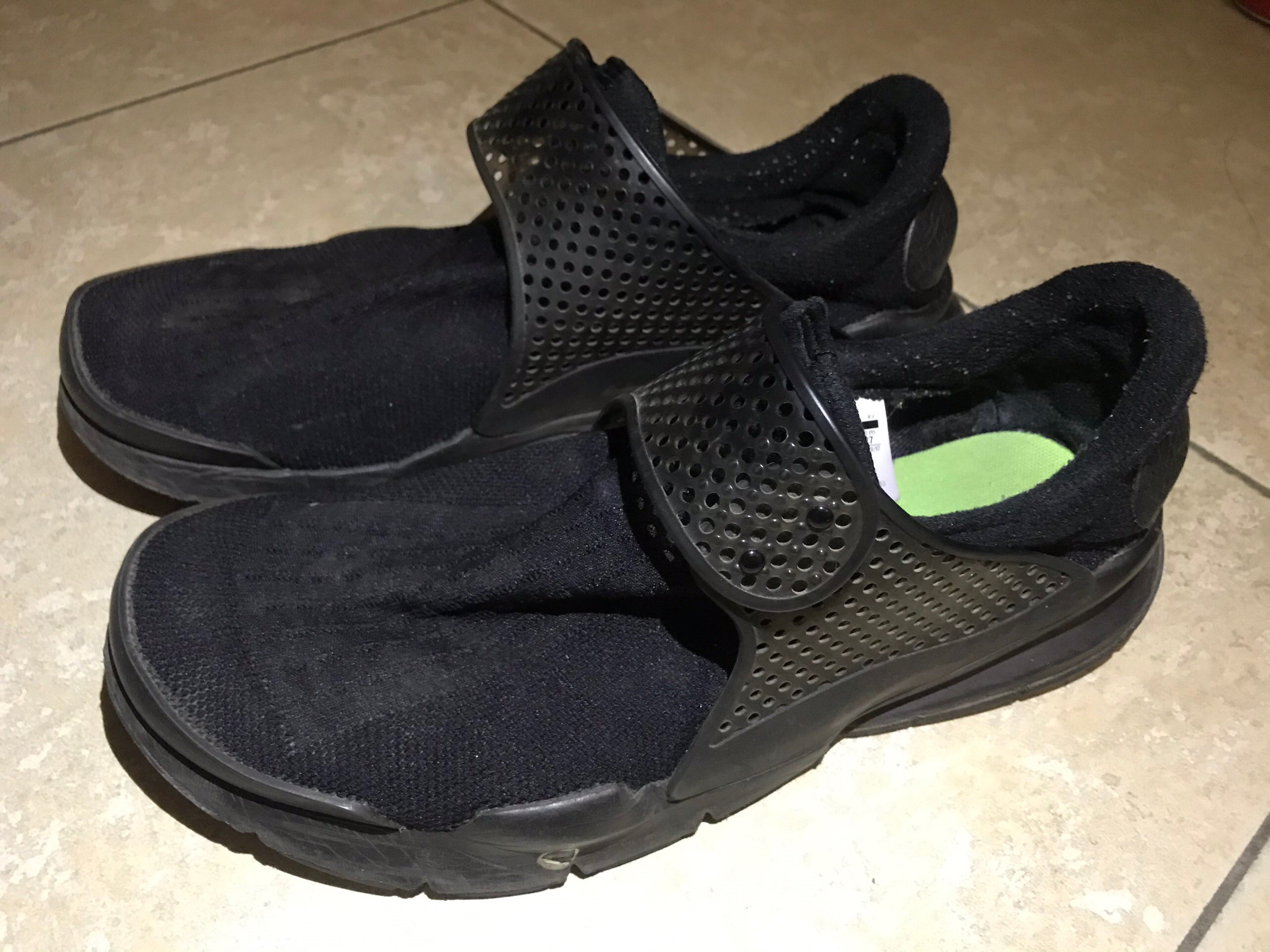 几年前Nike的袜子鞋很疯狂，我说的是价