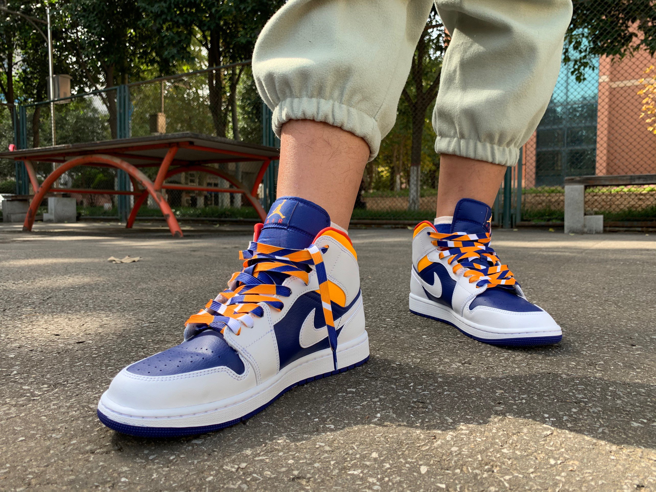  
 👟评论问我尺码 
鞋面便窄，平时穿