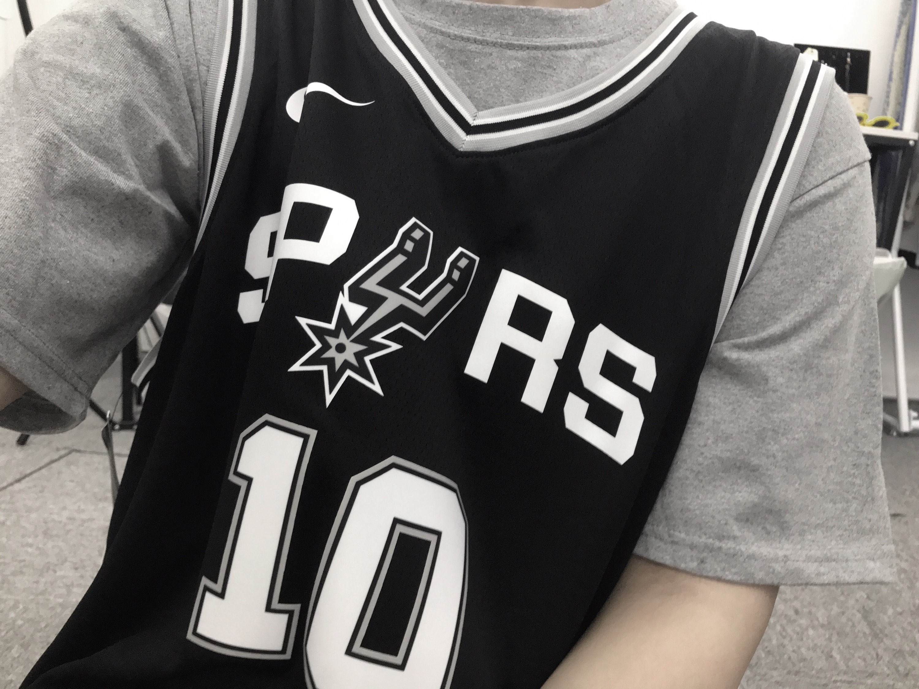 已经入了球服的坑

虽然不会打球🏀🤭