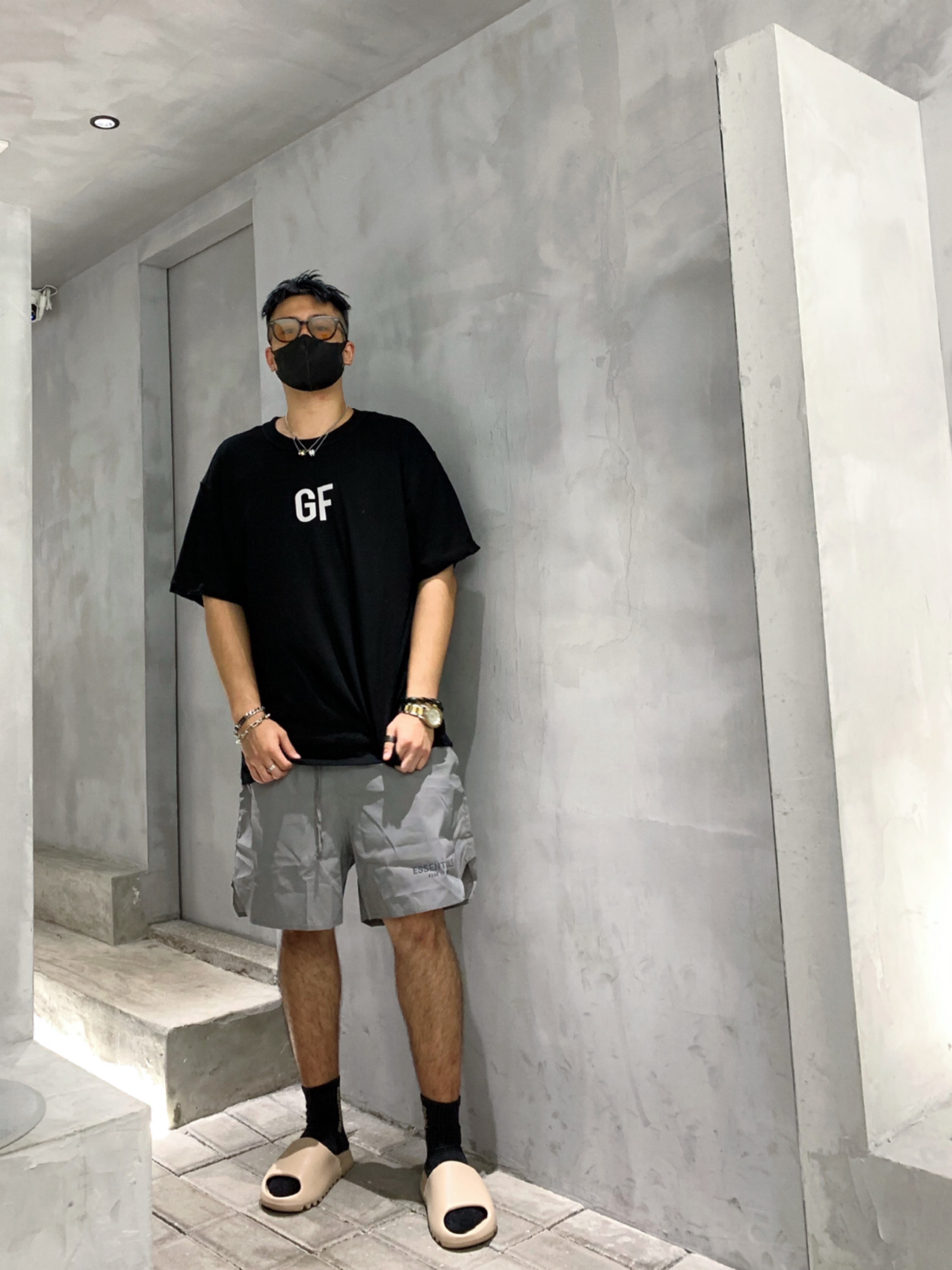 👔：FEAR OF GOD九方联名短袖 