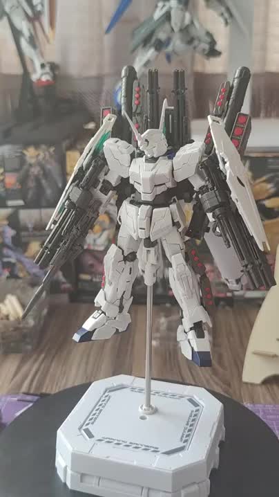 万代RG全装独角兽