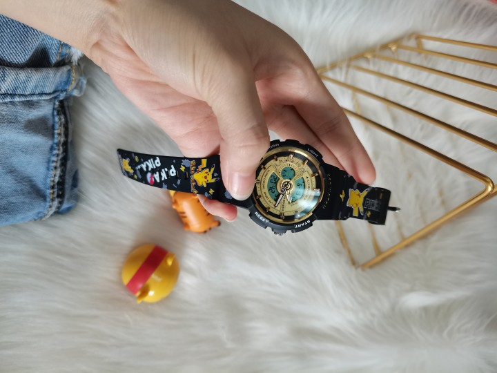 小红书种草的皮卡丘手表确实不错，实物比图