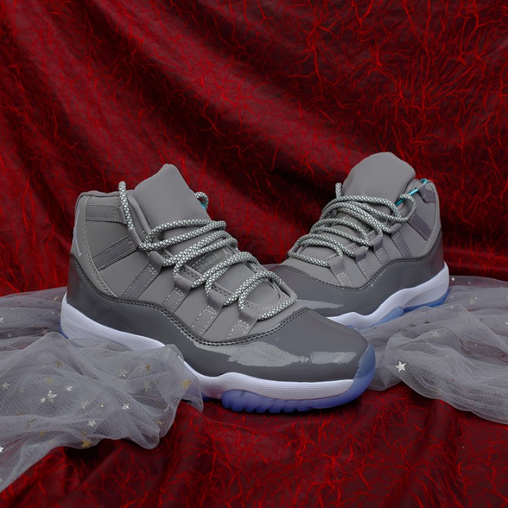 Air Jordan 11酷灰
经典的酷