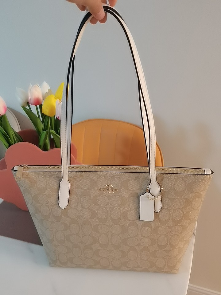 很不错的包啊！在佳琦直播间买的超级划算！