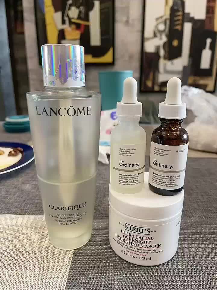 晨间的简单护肤