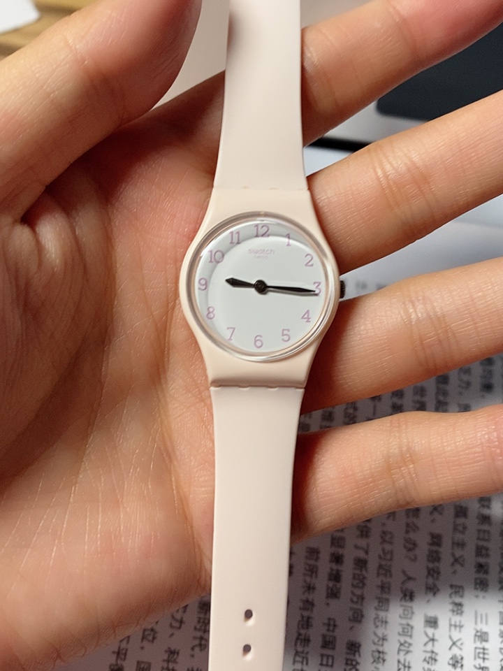 完美，非常漂亮，看着手非常白嫩！