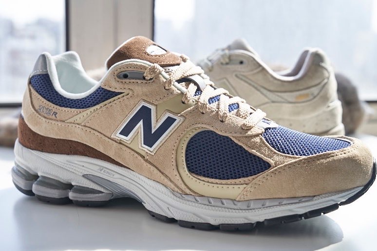 New Balance 2002R
米黃