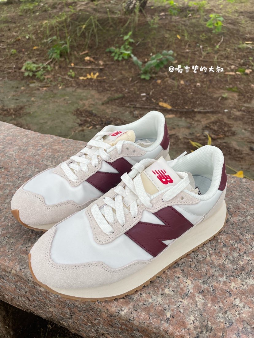 👟：NewBalance237系列 卡其